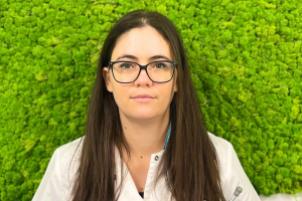 Dr. Alexandra Predescu
