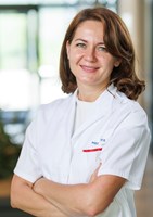 Dr. Iulia-Madalina Andras