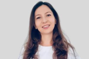 Dr. ROXANA ROGOZ